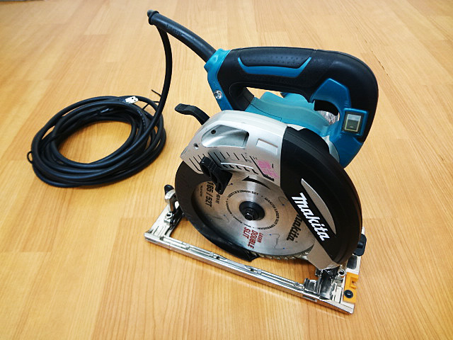 電動工具買取 makita マキタ 165mm電子マルノコ 5732C 栃木県下野市ディスカウントコーエー | 東京・埼玉・栃木で中古品の買取・販売なら「リサイクル＆ディスカウントコーエー」へ